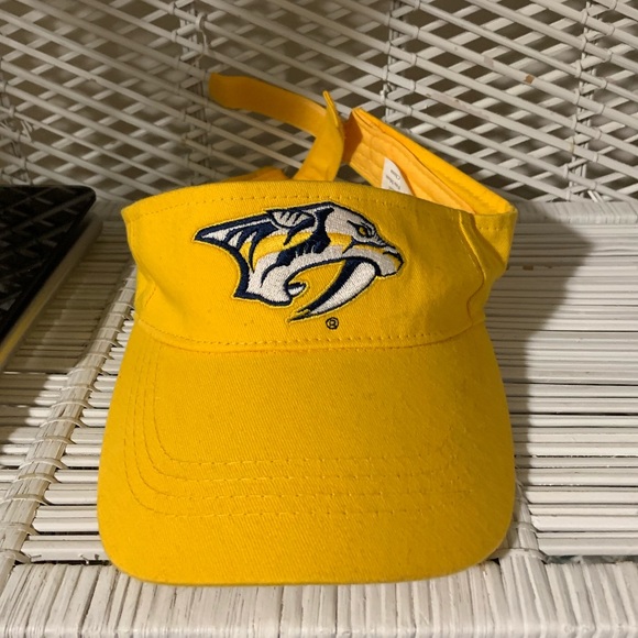 NHL Nashville Predators Hockey Sun Visor Hat - Picture 1 of 4